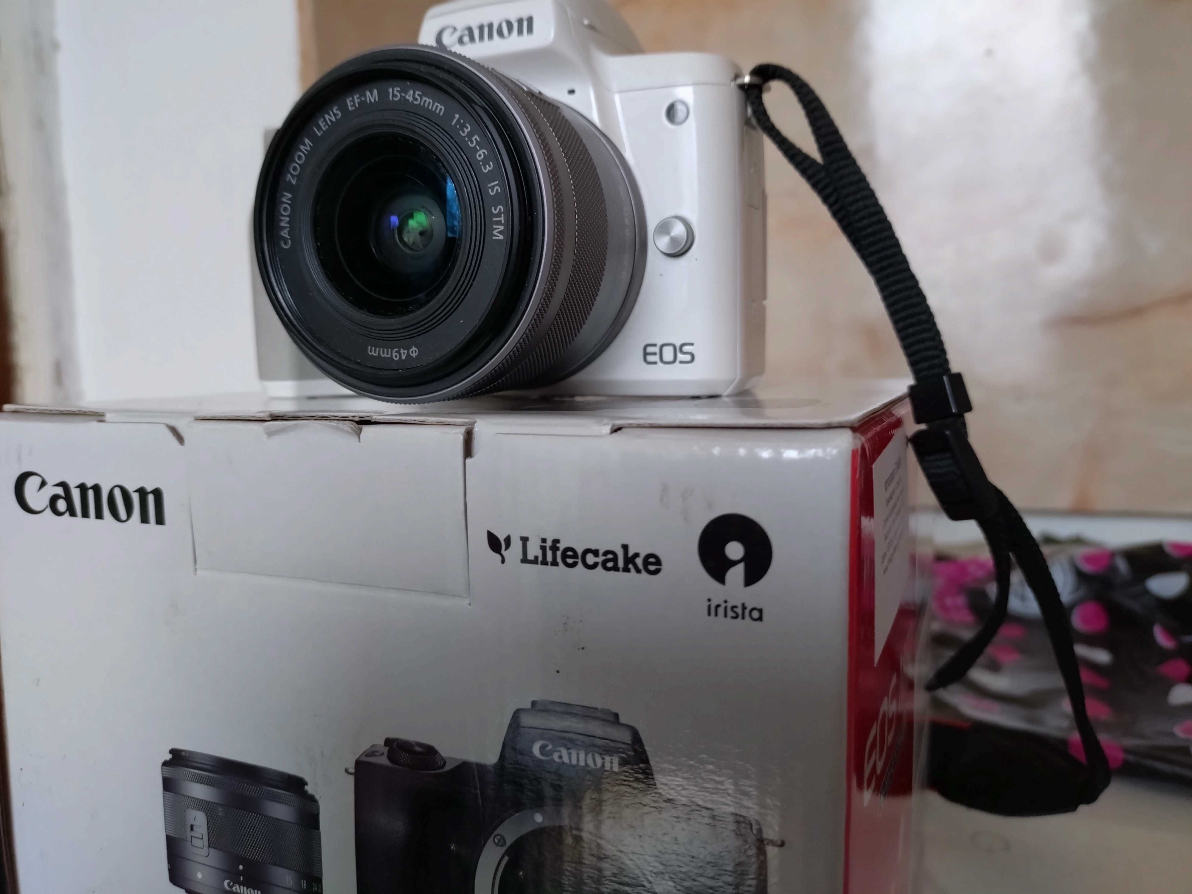 Canon EOS M50 Фотоапарат