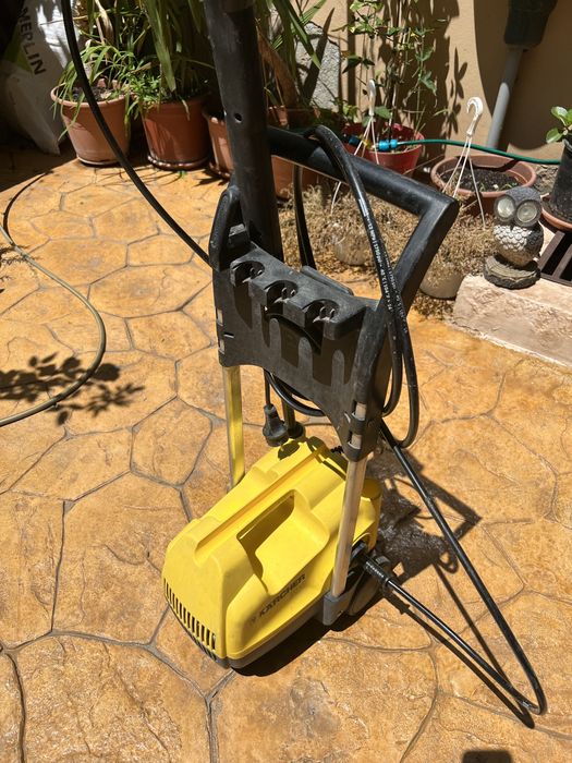 Aparat cu presiune Karcher 330