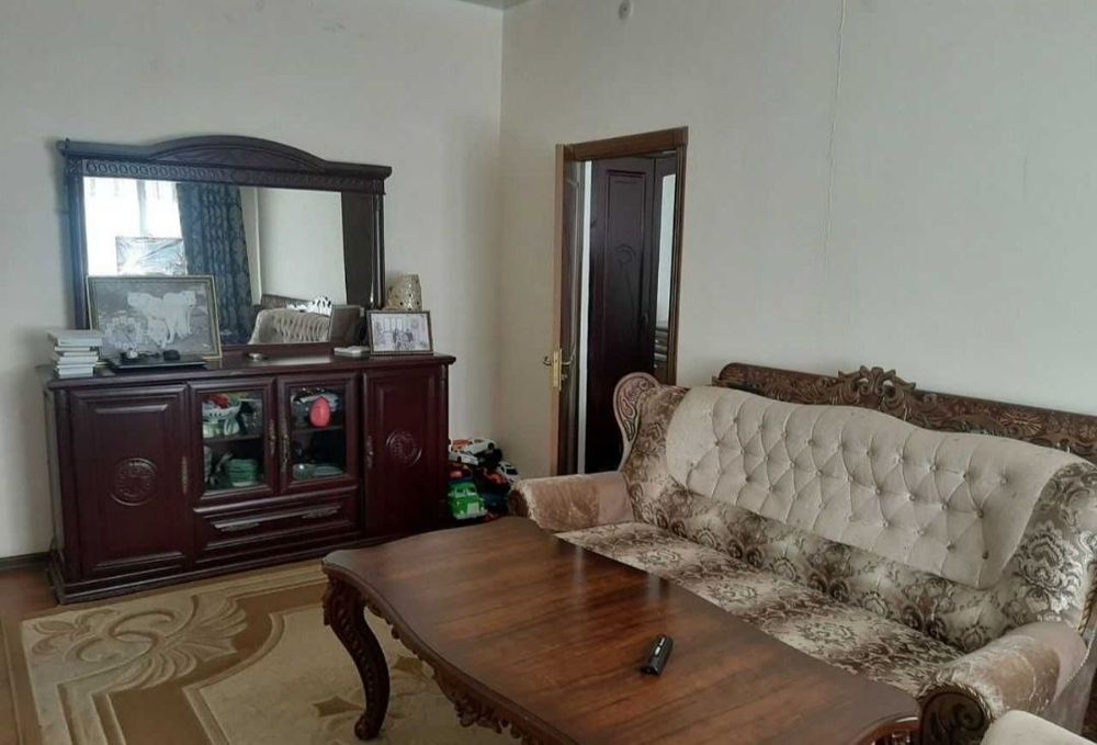2 Комнат Мирабад срочно продаётся квартира