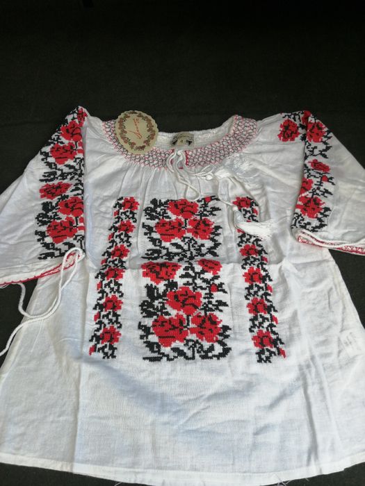 Ie fetițe motive tradiționale din bumbac de la 0-16 anișori.