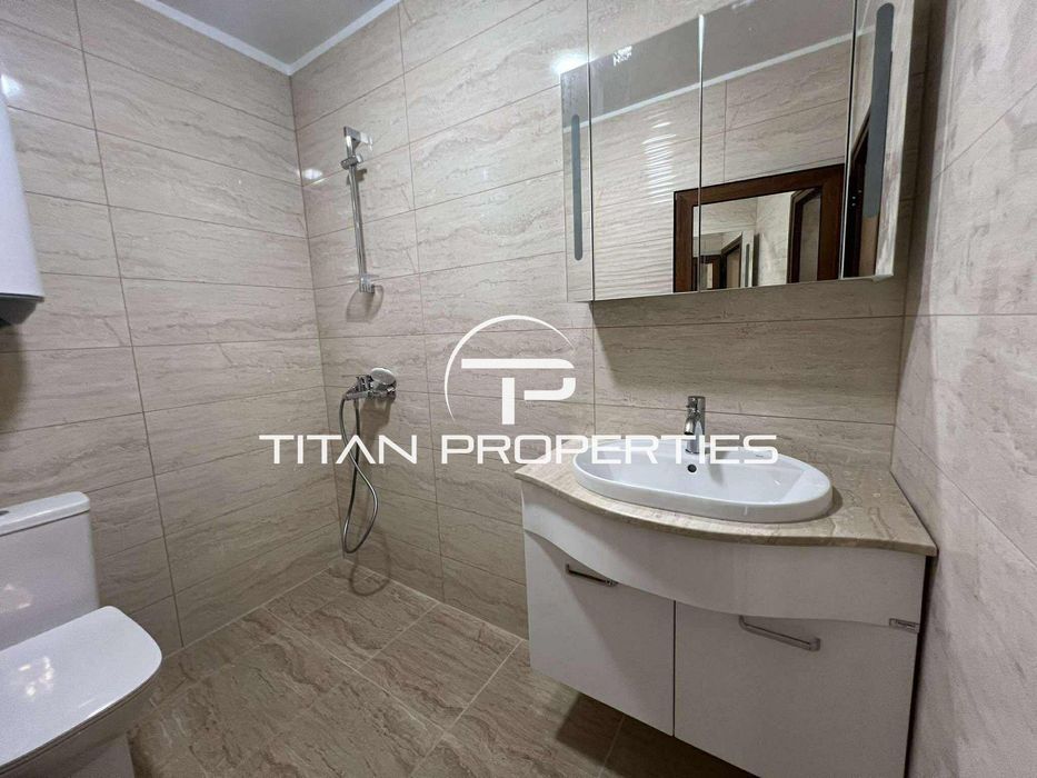 Дава се под наем Тристаен апартамент в Варна, Център - 104 кв.м за 1380 € - Снимка #14