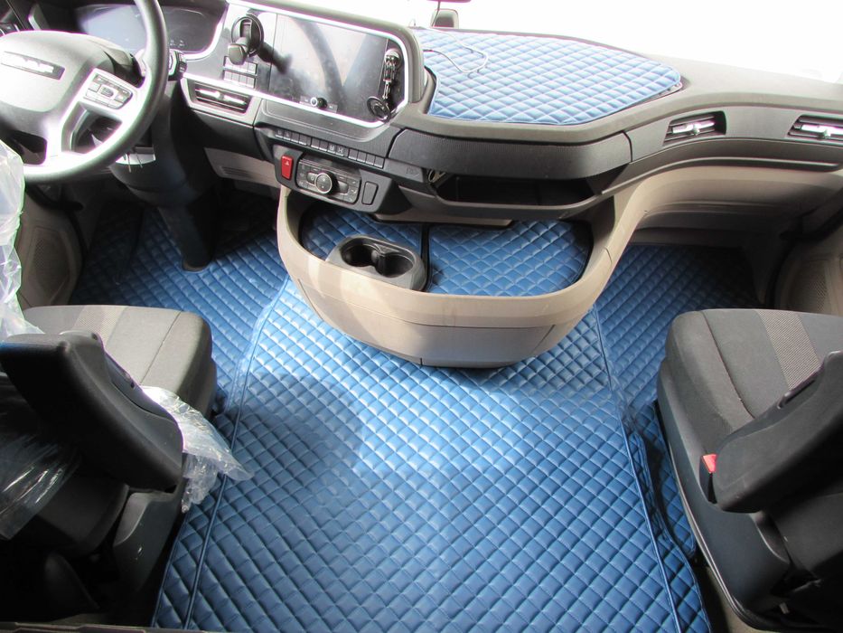 Стелки за камион Даф DAF XF 106 2021+ EURO 7 под 2 нива Еко кожа