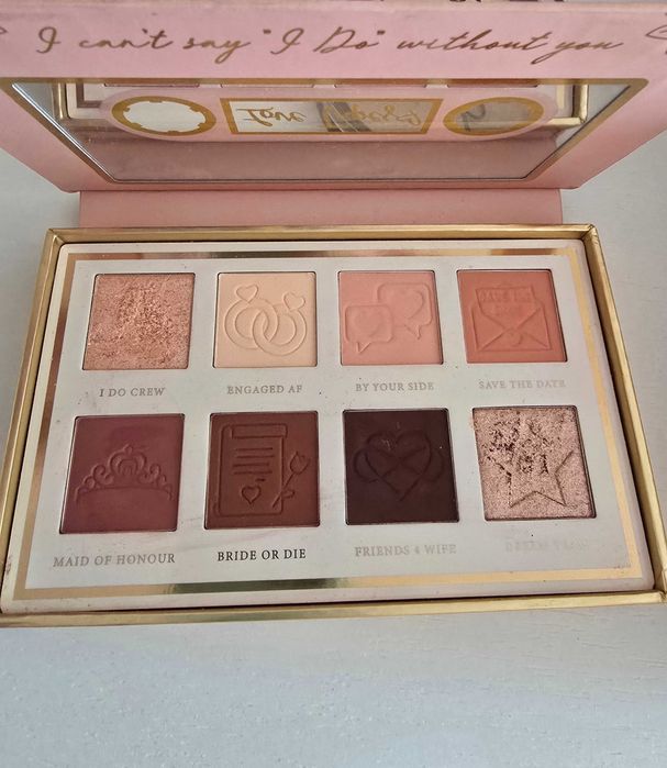 Plouise палитри сенки за очи