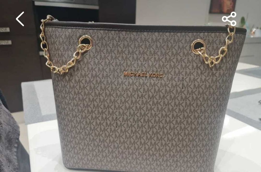 Michael Kors чанта