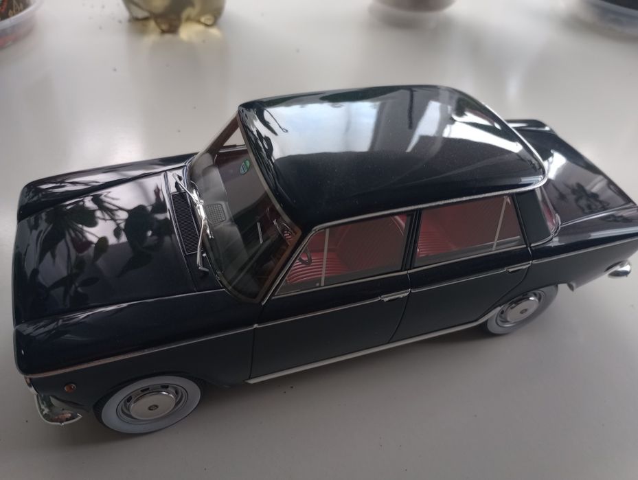 Macheta Fiat 1300 1/18 laudo racing