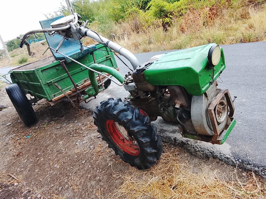 Vând motocultor diesel