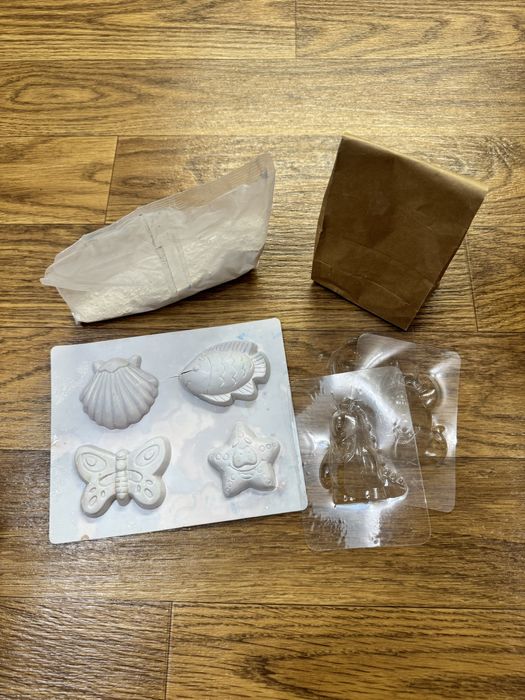 Набор для лепки из глины и формочки для мыла