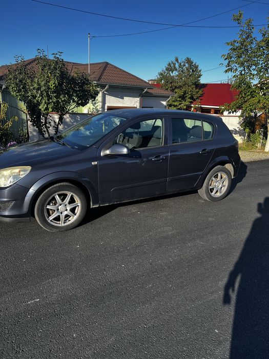 De vanzare opel astra H.