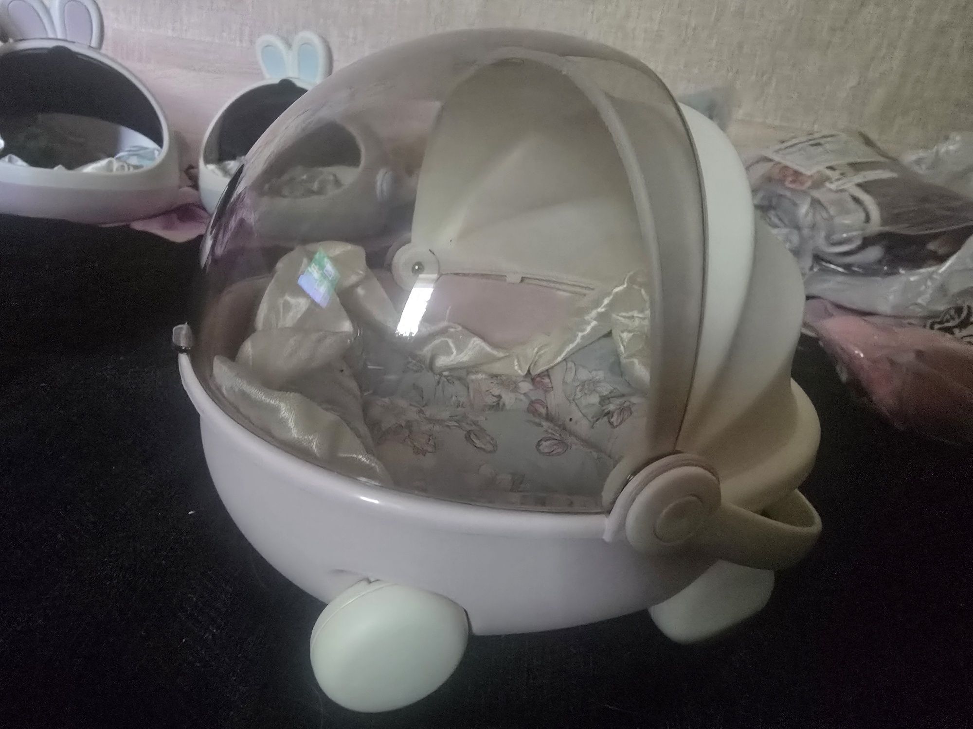 Продавам легло за кукла лабубу  с матрак
