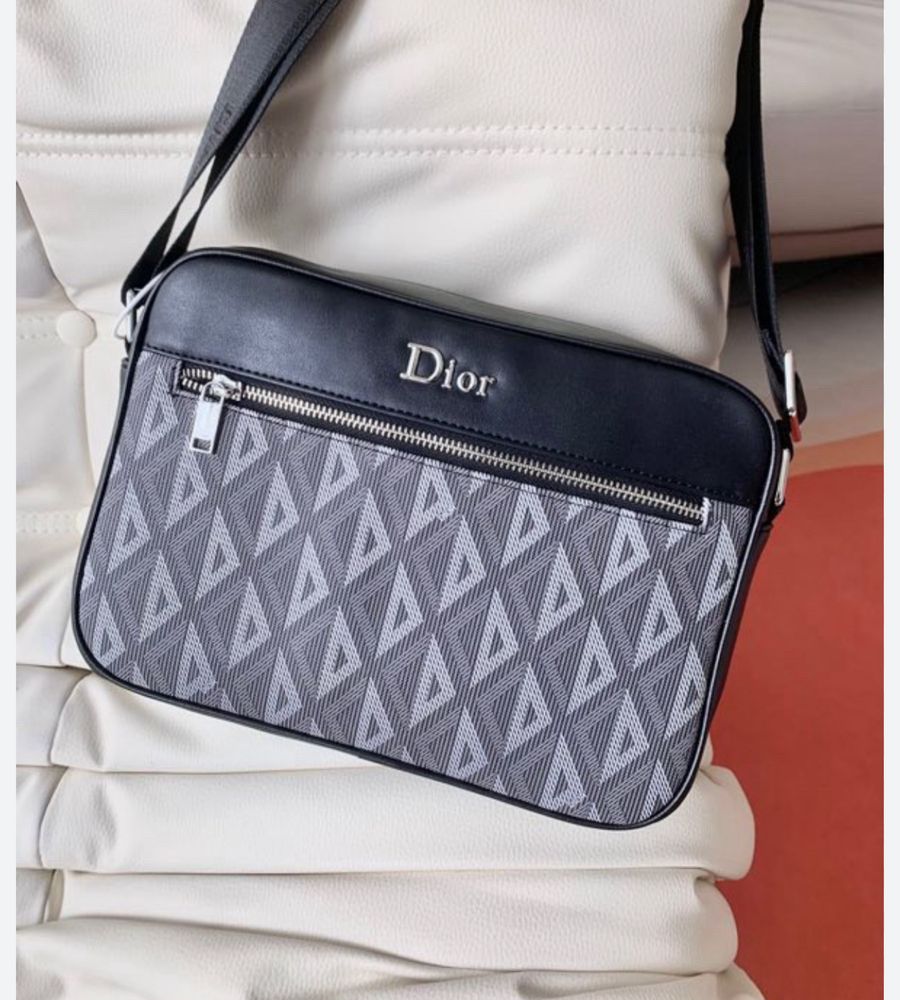 Продаю мужскую сумку Christian Dior класса люкс