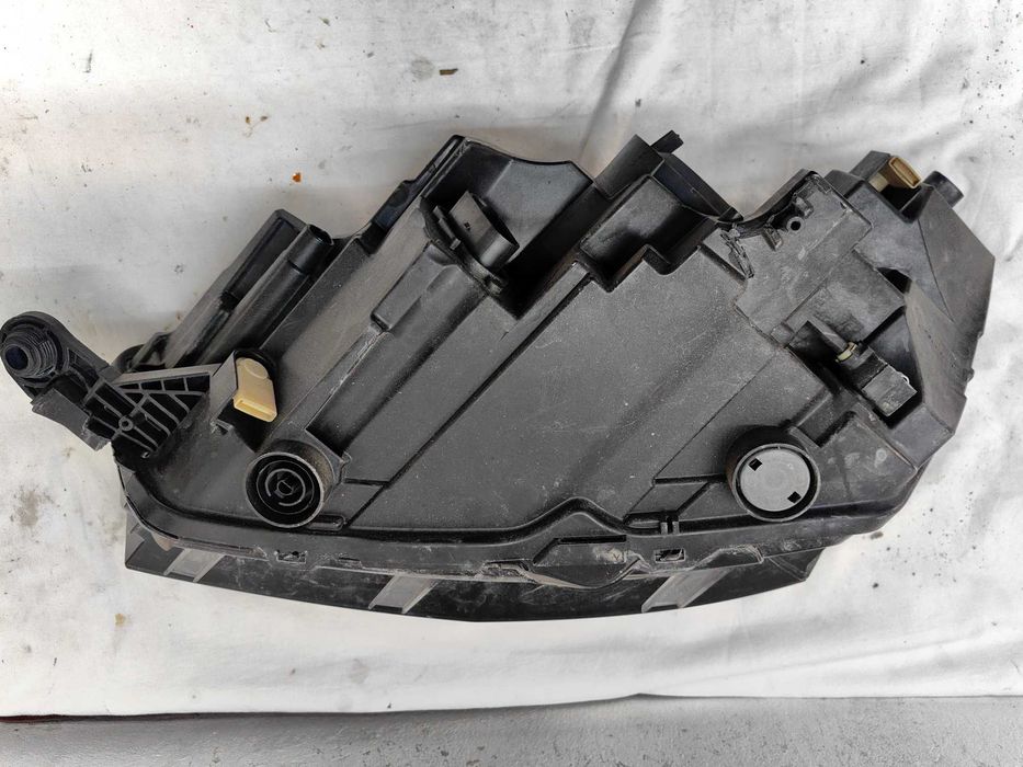 Оригинален фар Шкода Фабия  Skoda Fabia Full Led