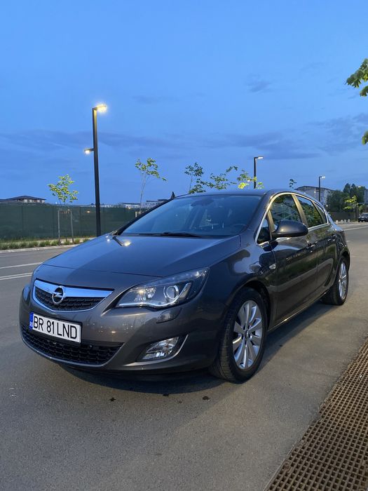 Opel Astra J 2011, 1.7 cdti 110 cp