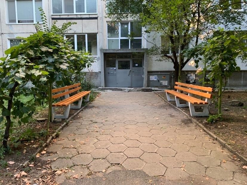 Градински пейки с размери 225или250см/40см