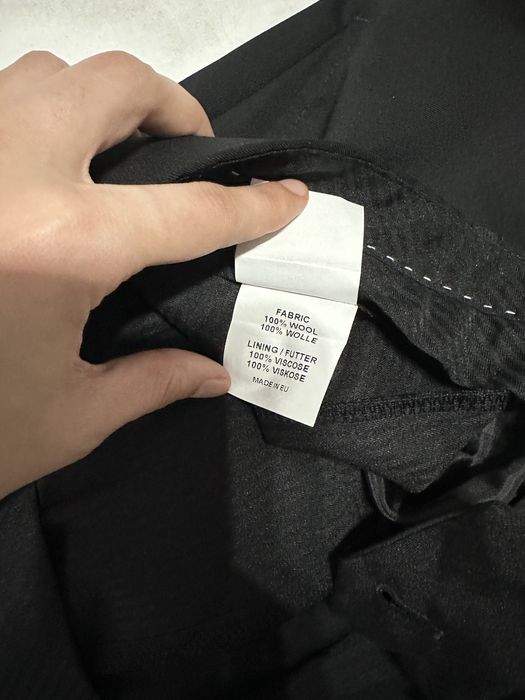 Costum ginerica/nas - negru din lana, cu model captuseala