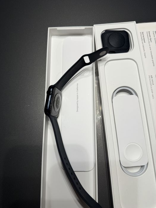 Apple Watch Series 7 (45mm) – алуминиев корпус, батерия 71%, с кутия