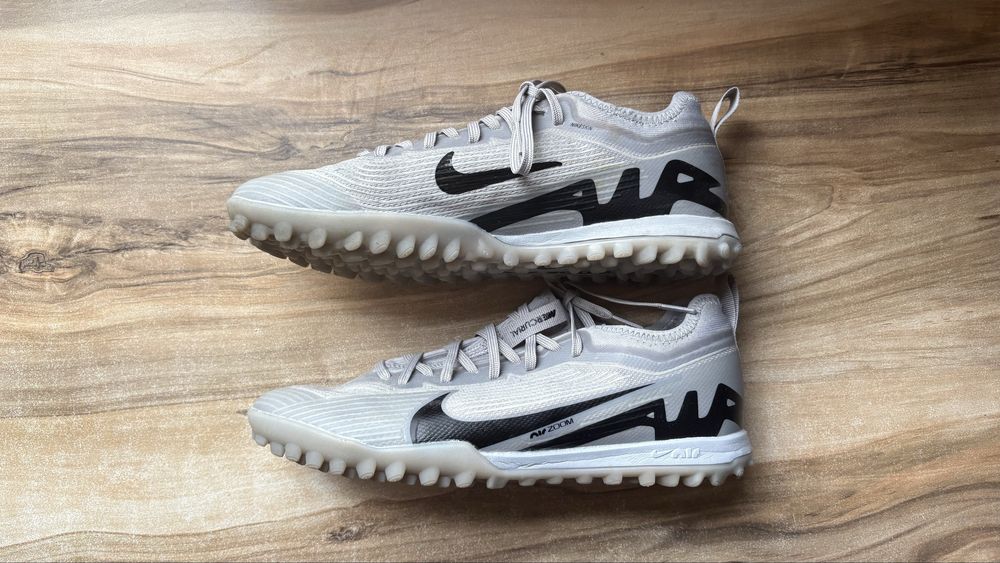 Сороконожки Nike Air