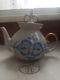 Заварной чайник с Национальным орнаментом.