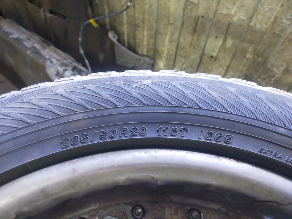 Продам б/у резину с дисками