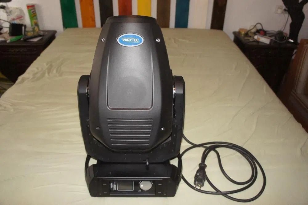 Moving head profesional VARYTEC Trident R10 MK II