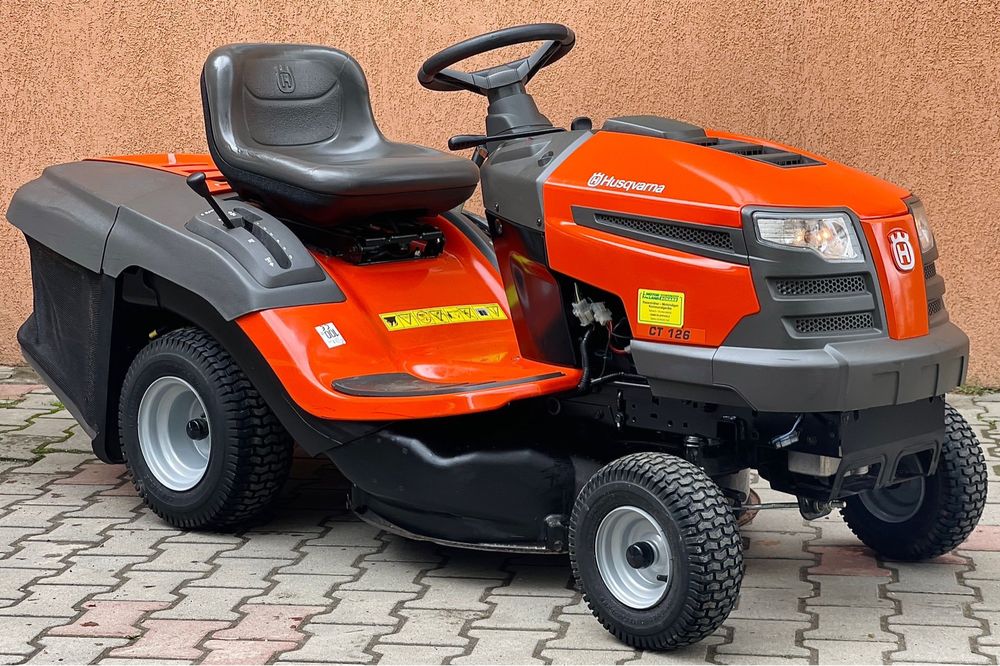 Tractoraș tuns iarba/gazon Husqvarna CTH 126 350cc 12.5 ps Recent adus