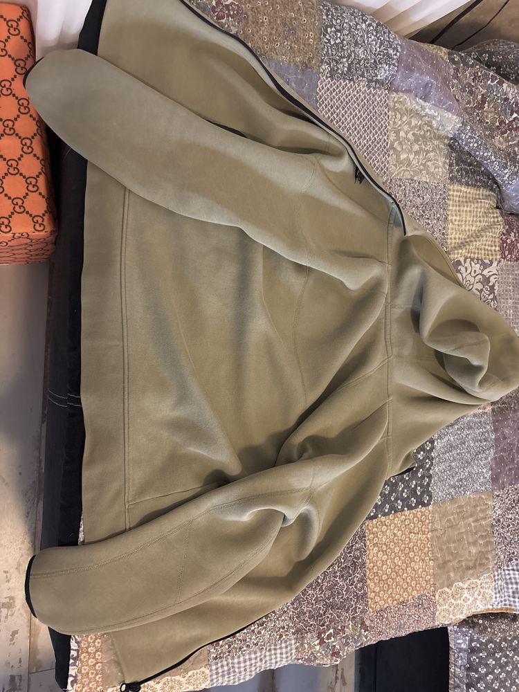 Nike tech fleece