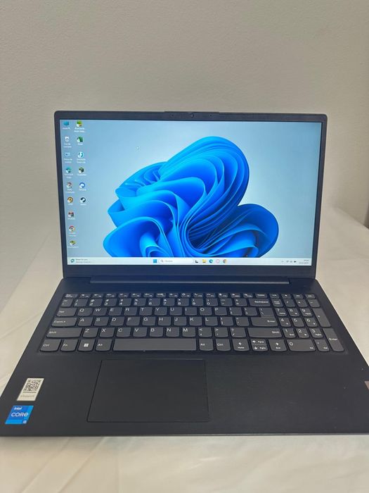 Laptop Lenovo V15 G4 IRU