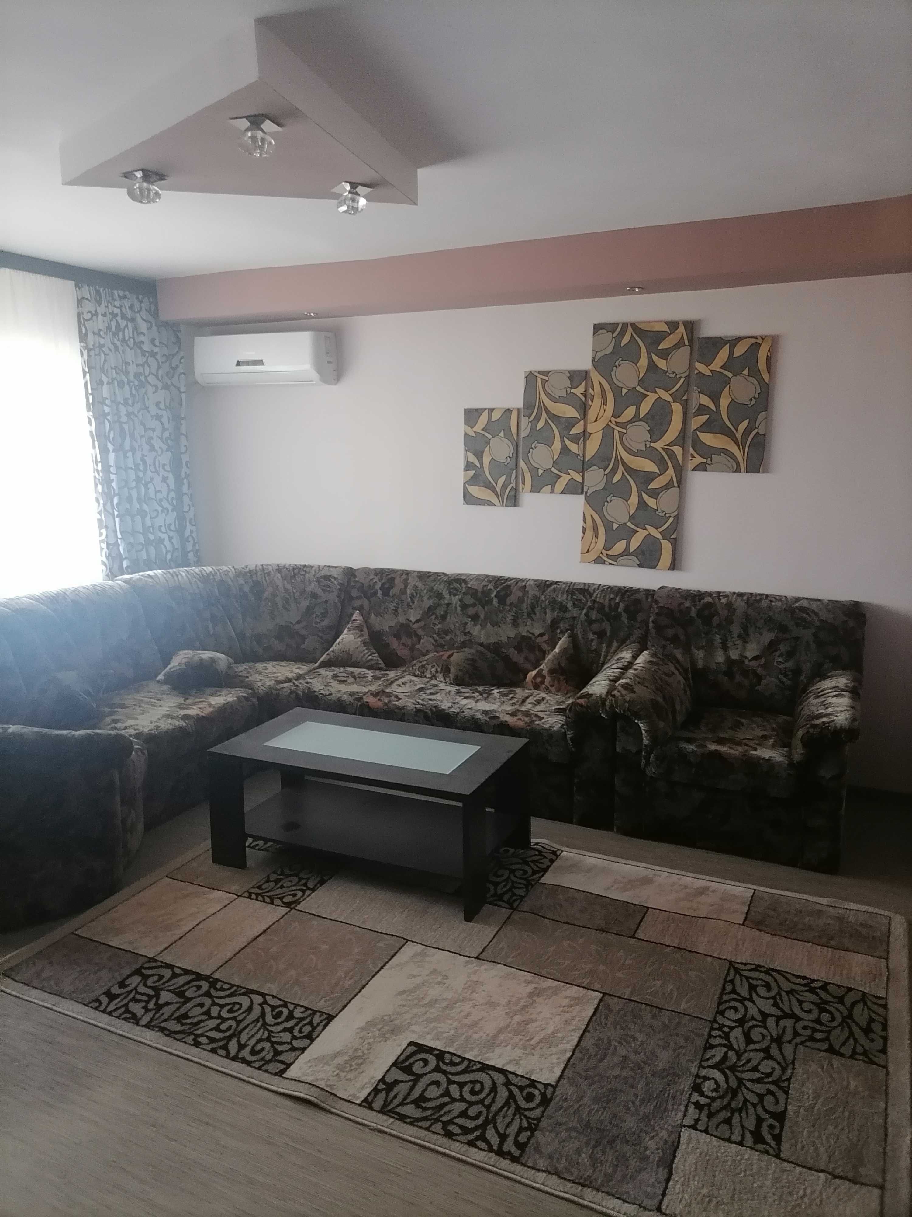 Vand apartament 3 camere micro 2