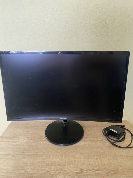 Monitor Samsung curbat 24inch