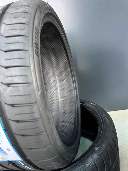Летен Спорт Пакет BEARWAY 265/35R21 101W 305/30R21 100W
