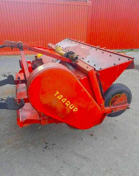 Tocatoare Taarup 2,3 m si 1,5 m resturi vegetale cartofi coceni paie