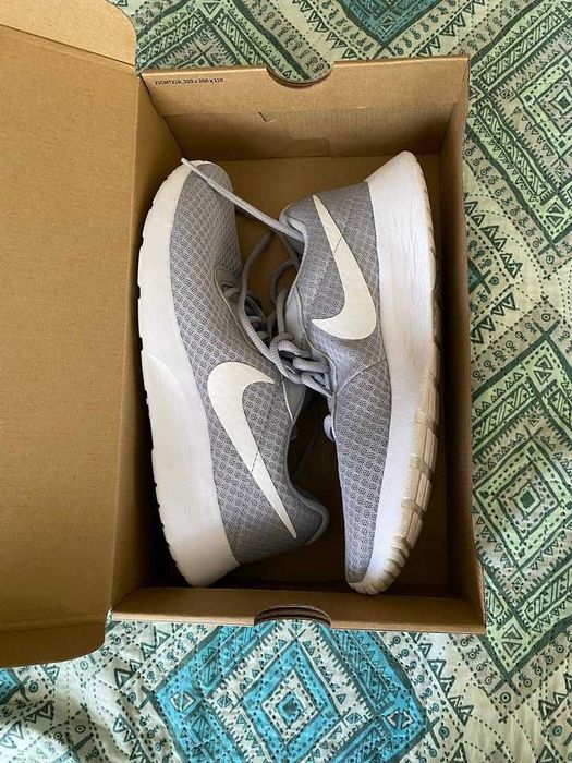 Mъжки маратонки Nike Tanjun, 42 номер