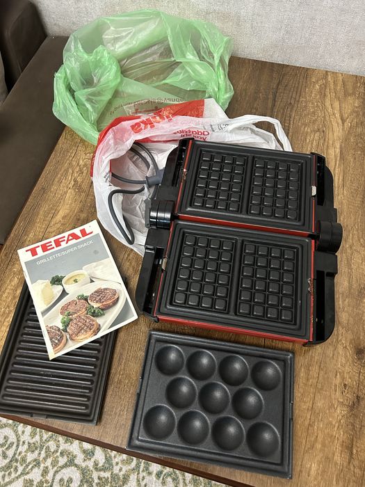 Вафельница Tefal-made in France..и гриль и орешница.3/1