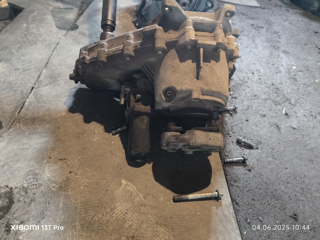 Раздатка бмв х5 е53 рест bmw