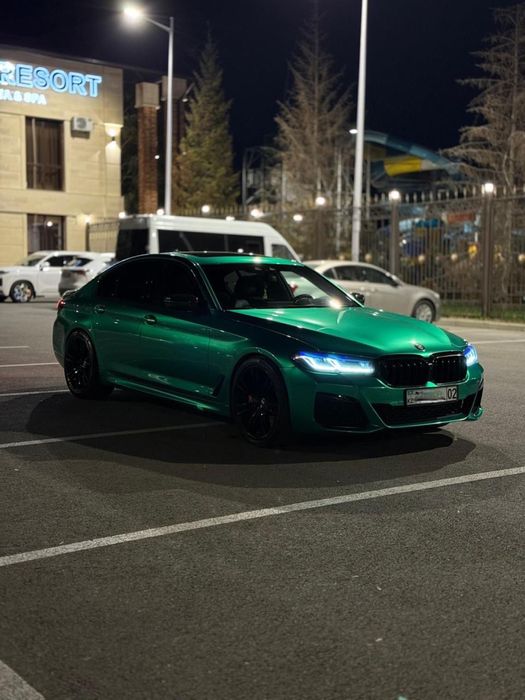 Продам BMW 540i X-Drive