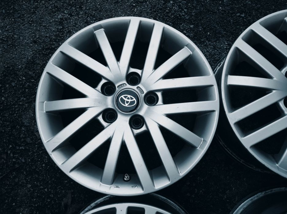 Тойота/Toyota - 16 цола 5x114,3 ; 4 бр. лети джанти