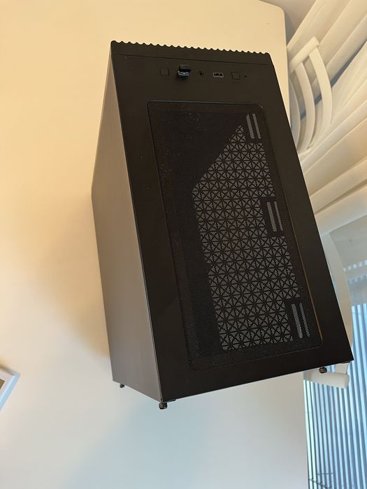 Геймърски компютър Ryzen 5 5500, 32GB RAM, NVIDIA RTX 3060 12GB + SSD