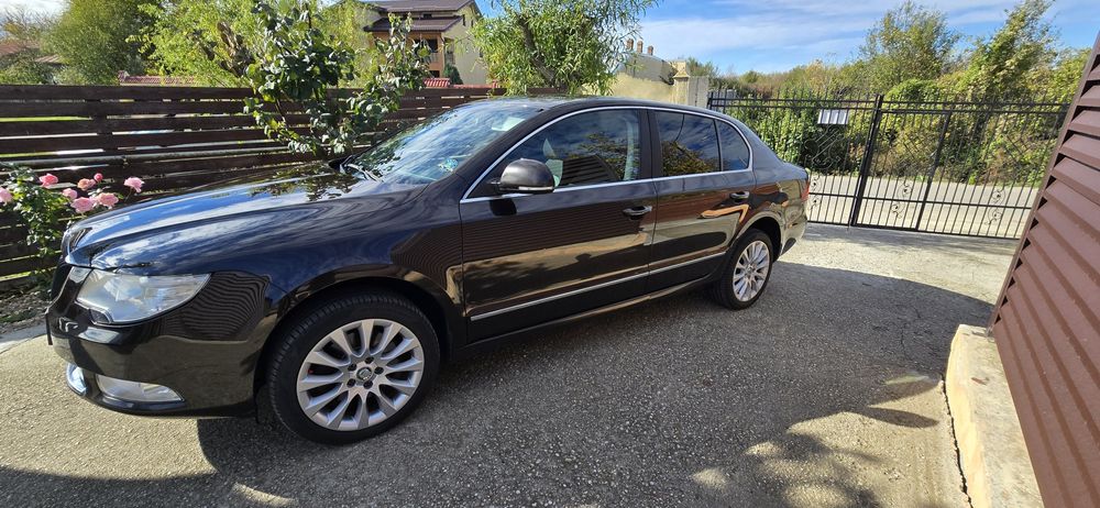 Skoda Superb 2 berlina 2.0 TDI manuala 170 CP