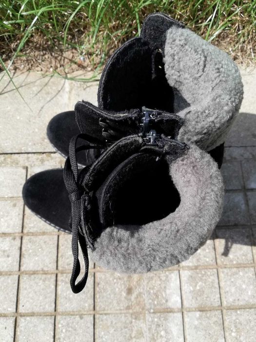 Продавам топли дамски боти