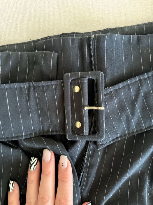 Pantaloni scurți BSB cu dungi fine