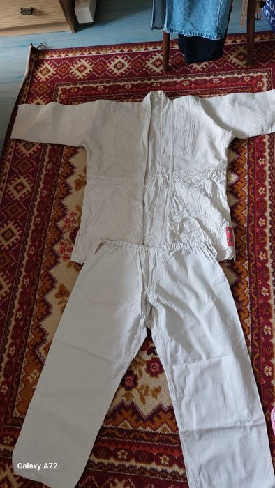 Спортивный костюм