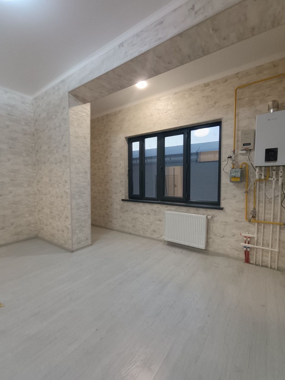 Яшнобад. Акция. По 1-ком. КВ. Ремонт ЕВРО. До метро 250м. Z