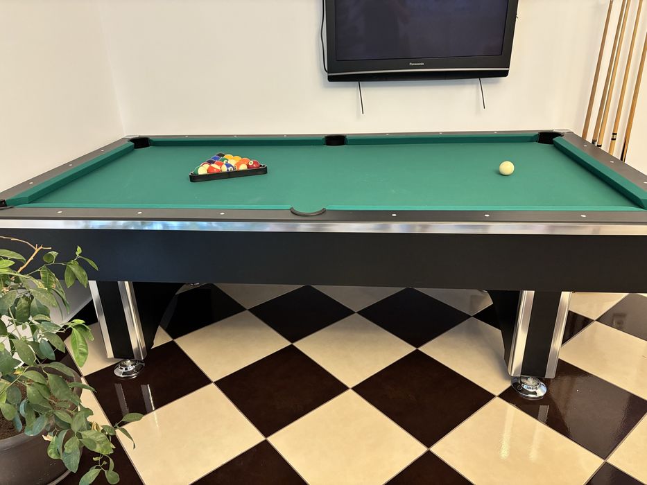 Masa biliard 8 ft cu tacuri si bile