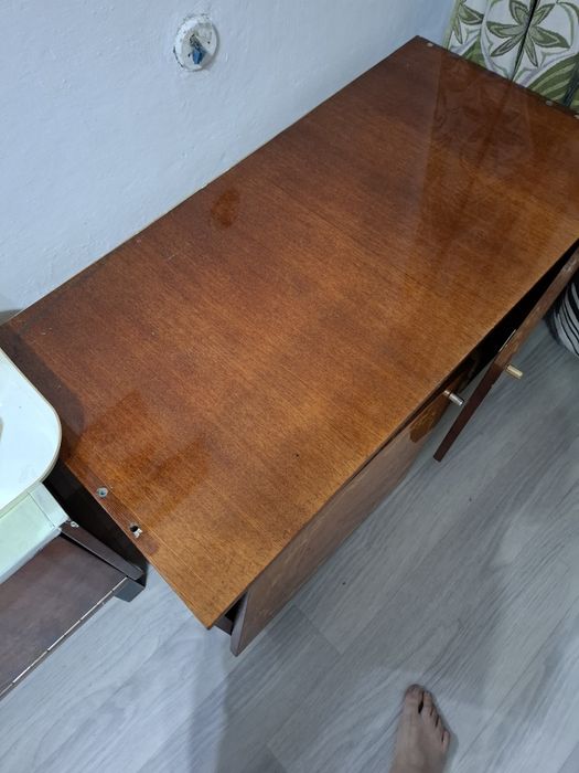 Отдам тумбочку бесплатно,