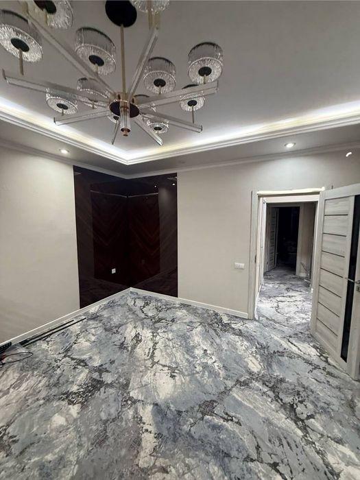 Chilonzor 20kv   1-dom
1-etaj 3 xonali 9 etajlik dom