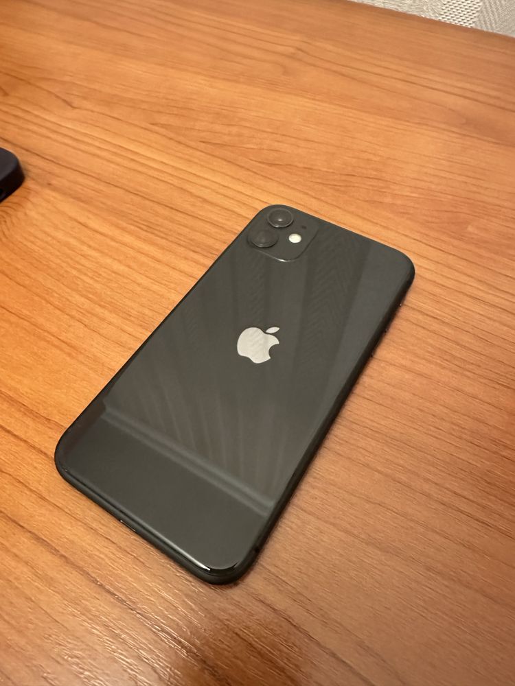 iPhone 11 64 гб (айфон 11) в идеальном состоянии.