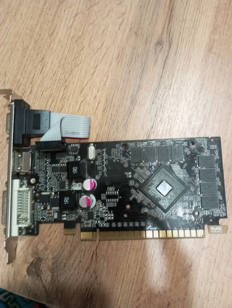 Видеокарта GeForce 210