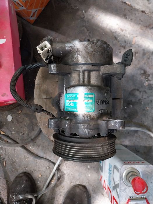 Компресор за климатик на пежо 206-1.1i , 1.4i