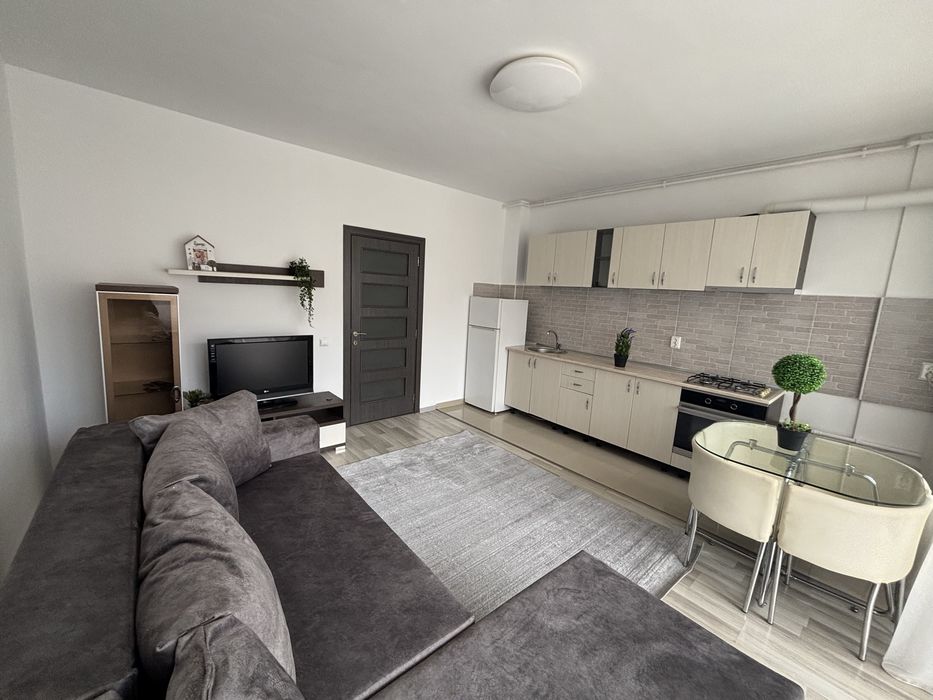 Inchiriez garsoniera