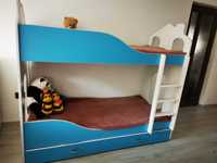 Vând pat etajat de copii