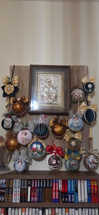 Новогодишни топки различни размери